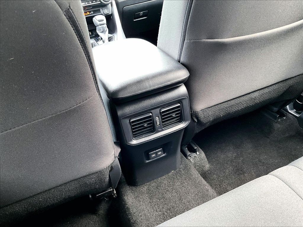 2024 Toyota RAV4 — photo 26