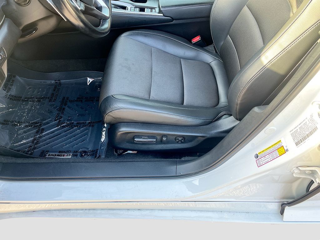 2021 Honda Accord Sport White at Autostrade