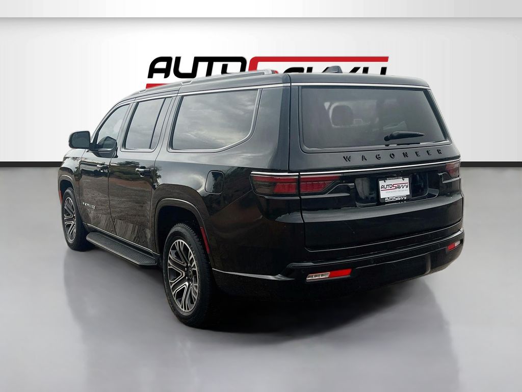 Used 2025 Black Jeep Base image 5