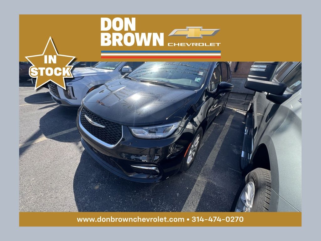 2025 Chrysler Pacifica Select FWD