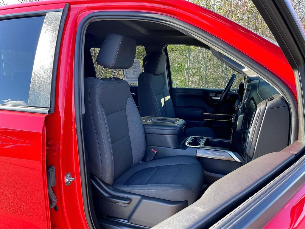 2021 Chevrolet Silverado 1500 — photo 11