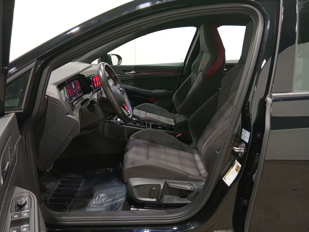 2024 Volkswagen Golf GTI S