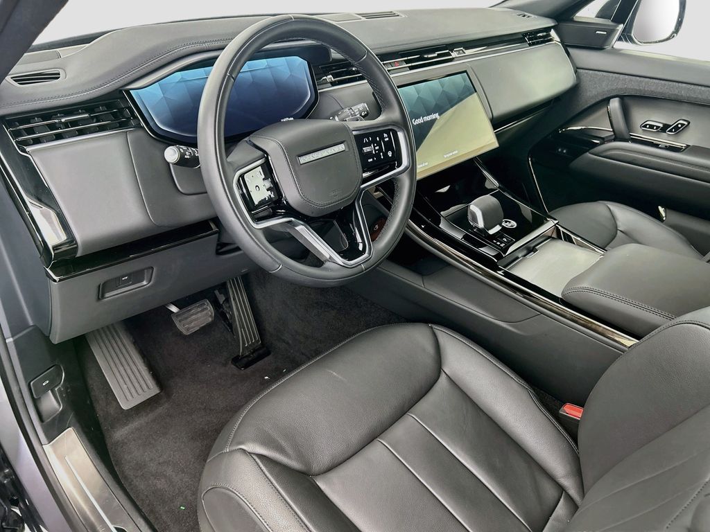 Used 2025 Gray Land Rover S image 9
