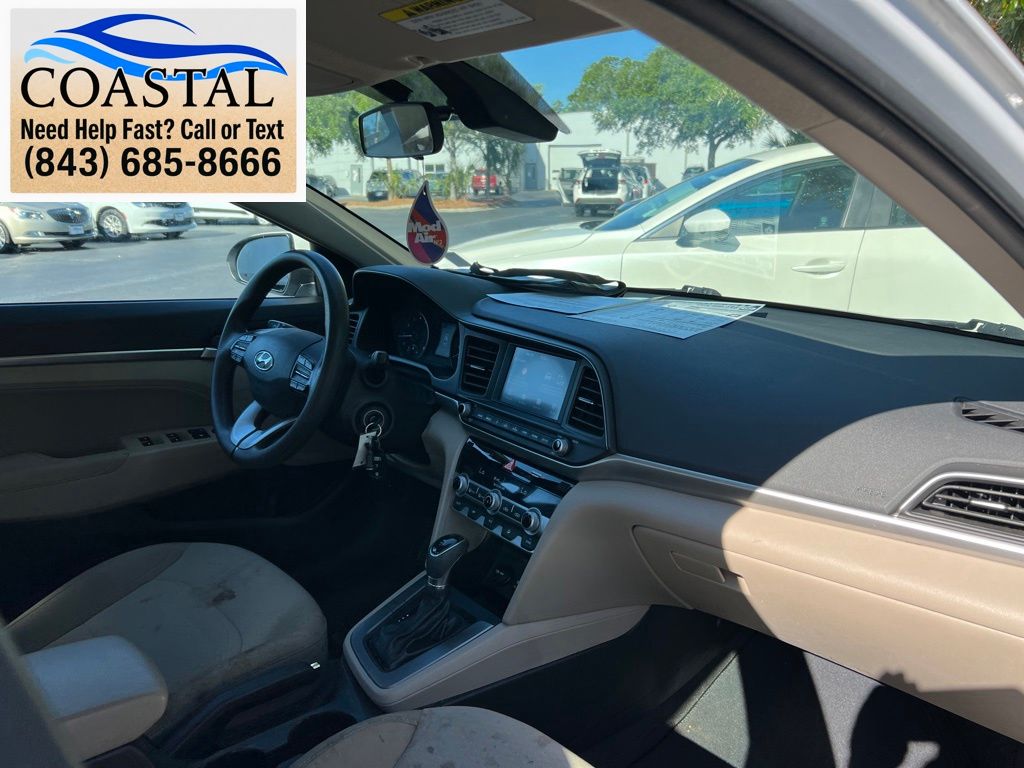 2020 Hyundai Elantra SEL White at Stokes Honda North