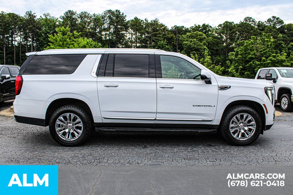 Used 2025 White GMC Denali image 9