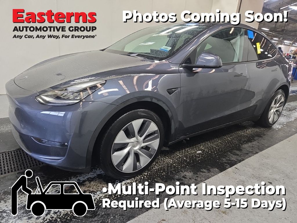 2023 Tesla Model Y Long Range's photo