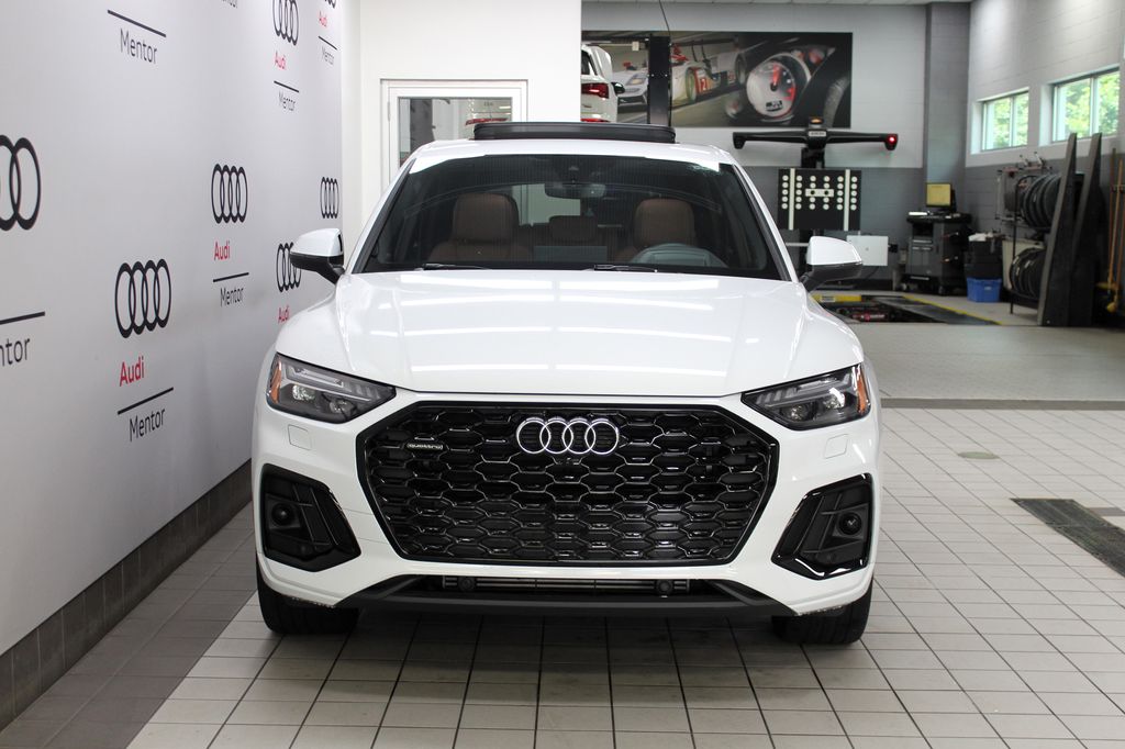Thumbnail: 2023 Audi Q5 - 9