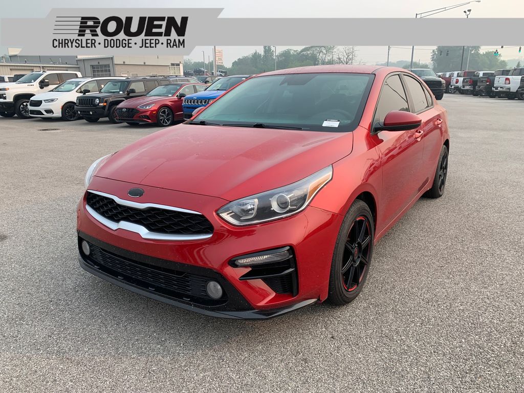 Currant Red 2021 Kia Forte Sedan Front-Wheel Drive Continuously Variable Transmission