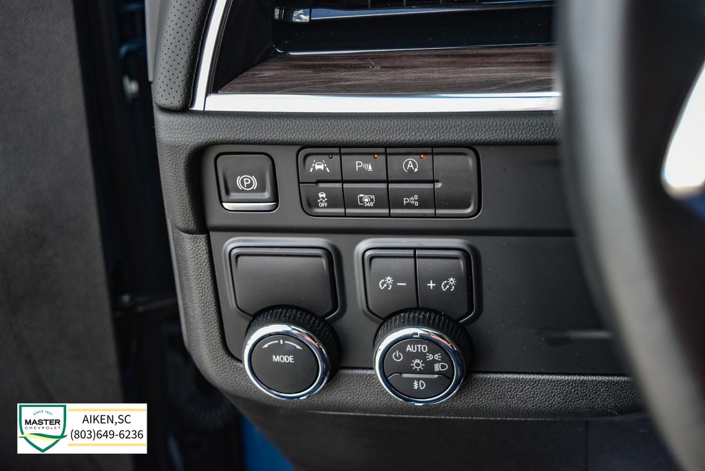 Used 2025 Chevrolet Suburban SUV