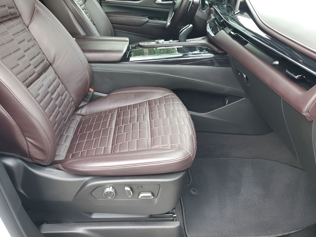 Used Car 2024 Cadillac Escalade  V-series For Sale Under $140,000 In Austin, Texas