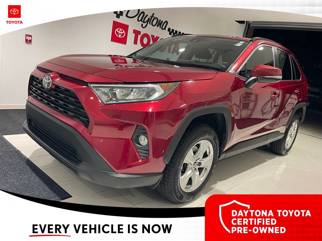 2021 Toyota RAV4 XLE - Photo 12