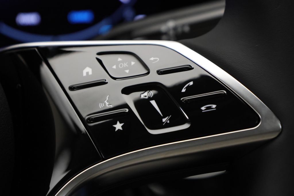 Thumbnail: 2026 Mercedes-Benz E-Class - 21