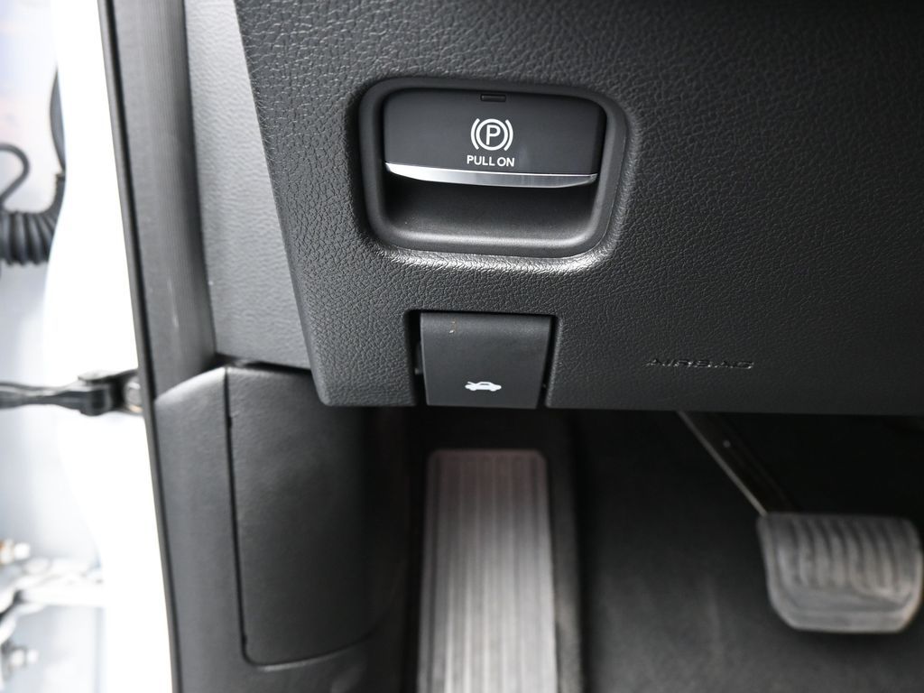 Used 2024 Bright White Clearcoat Jeep Limited image 37