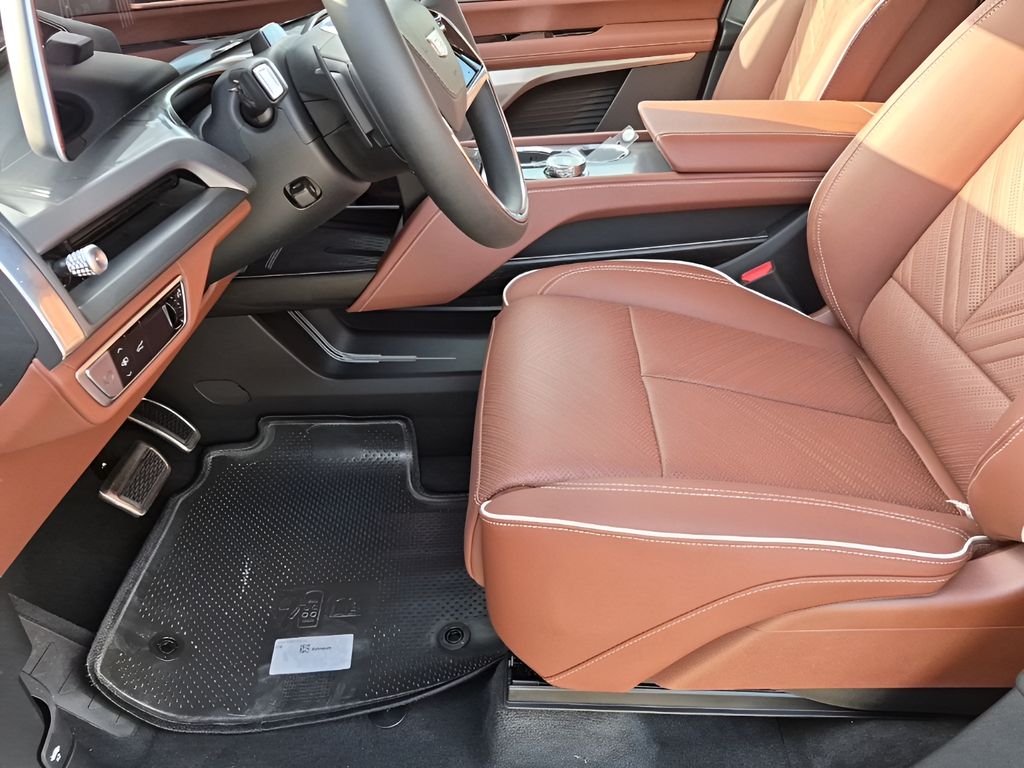 New 2026 Black Cadillac Platinum image 32