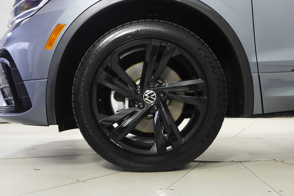 Thumbnail: 2024 Volkswagen Tiguan - 4