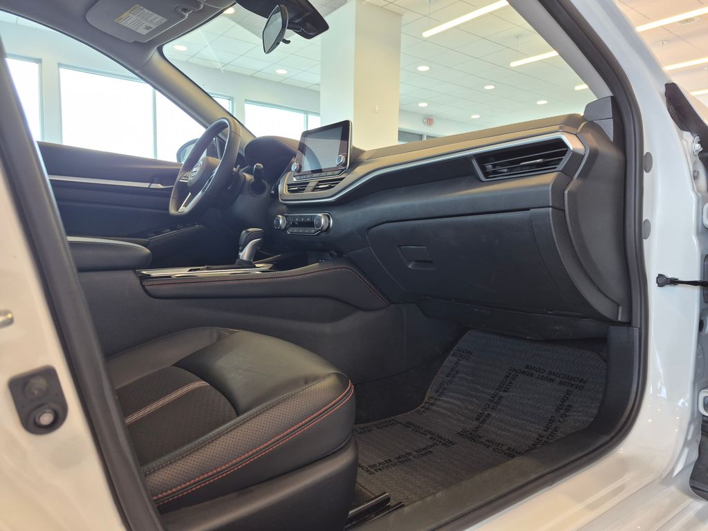 2025 Nissan Altima 2.5 SR