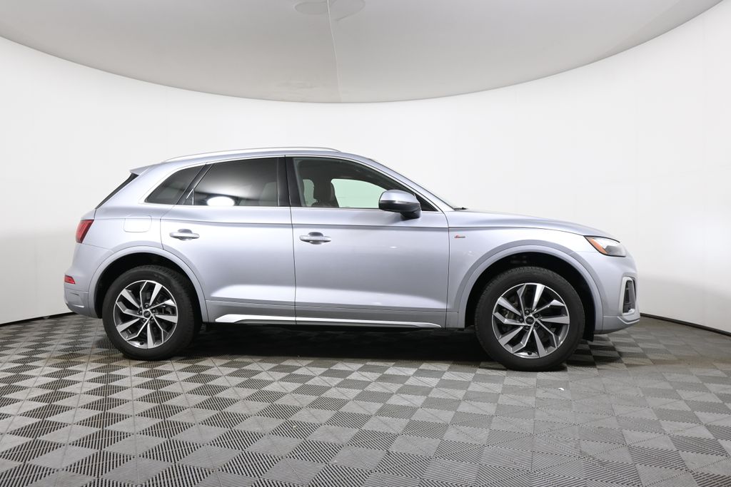 Thumbnail: 2023 Audi Q5 - 8