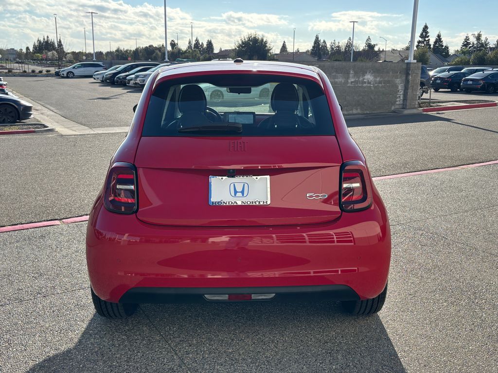 Thumbnail: 2024 Fiat 500e - 6