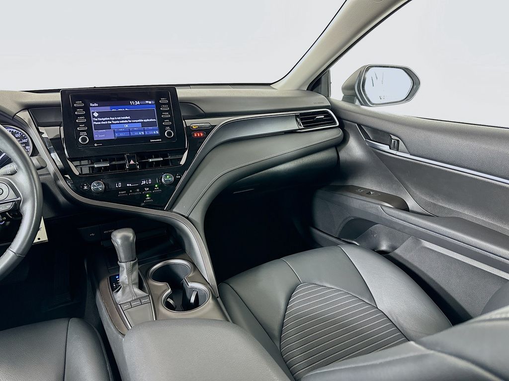 2023 Toyota Camry SE 22
