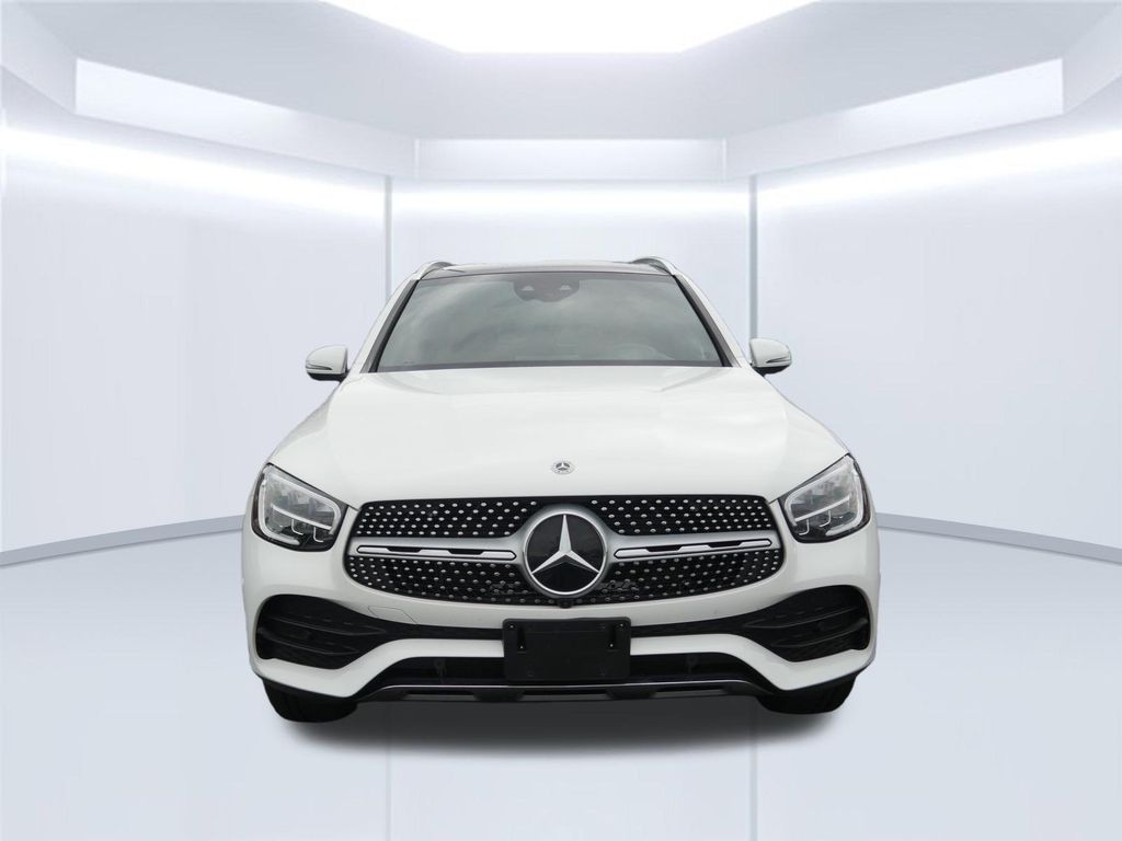 Thumbnail: 2022 Mercedes-Benz GLC - 8