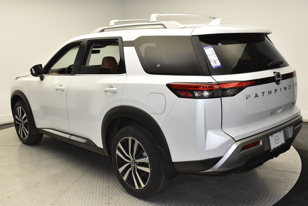 2025 Nissan Pathfinder Platinum 7