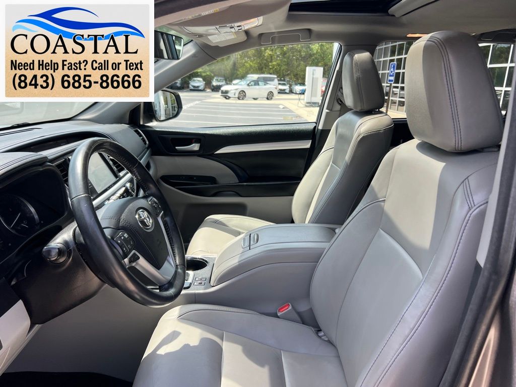 2017 Toyota Highlander XLE Gray at Davis Toyota of Orangeburg