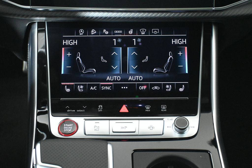 Thumbnail: 2026 Audi SQ8 - 18