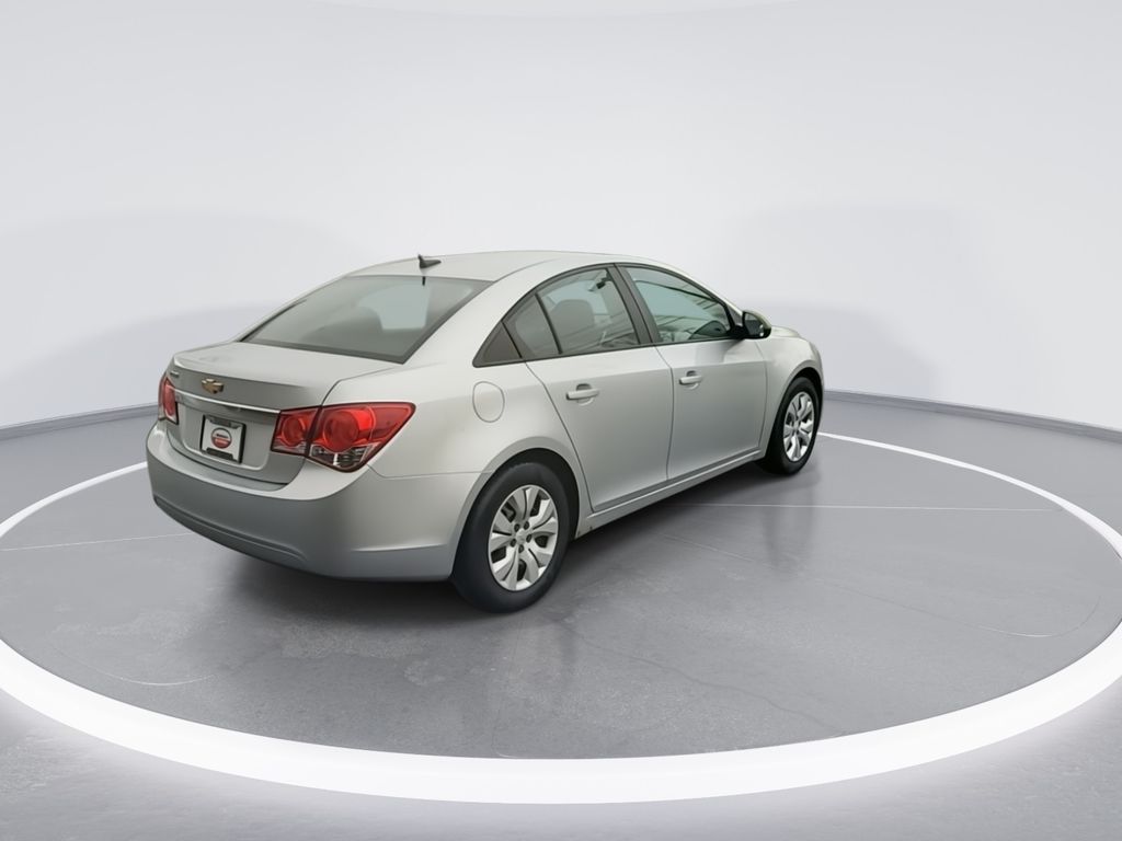 2014 Chevrolet Cruze LS 8