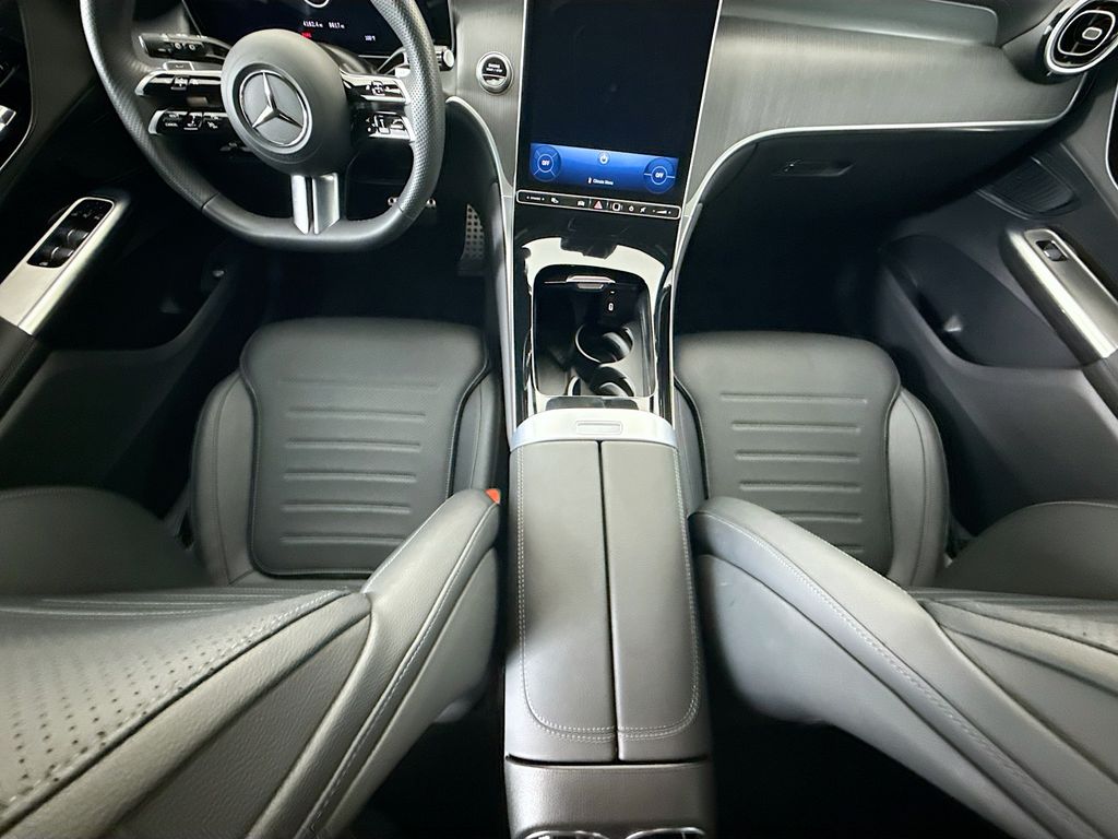 Thumbnail: 2026 Mercedes-Benz GLC - 16