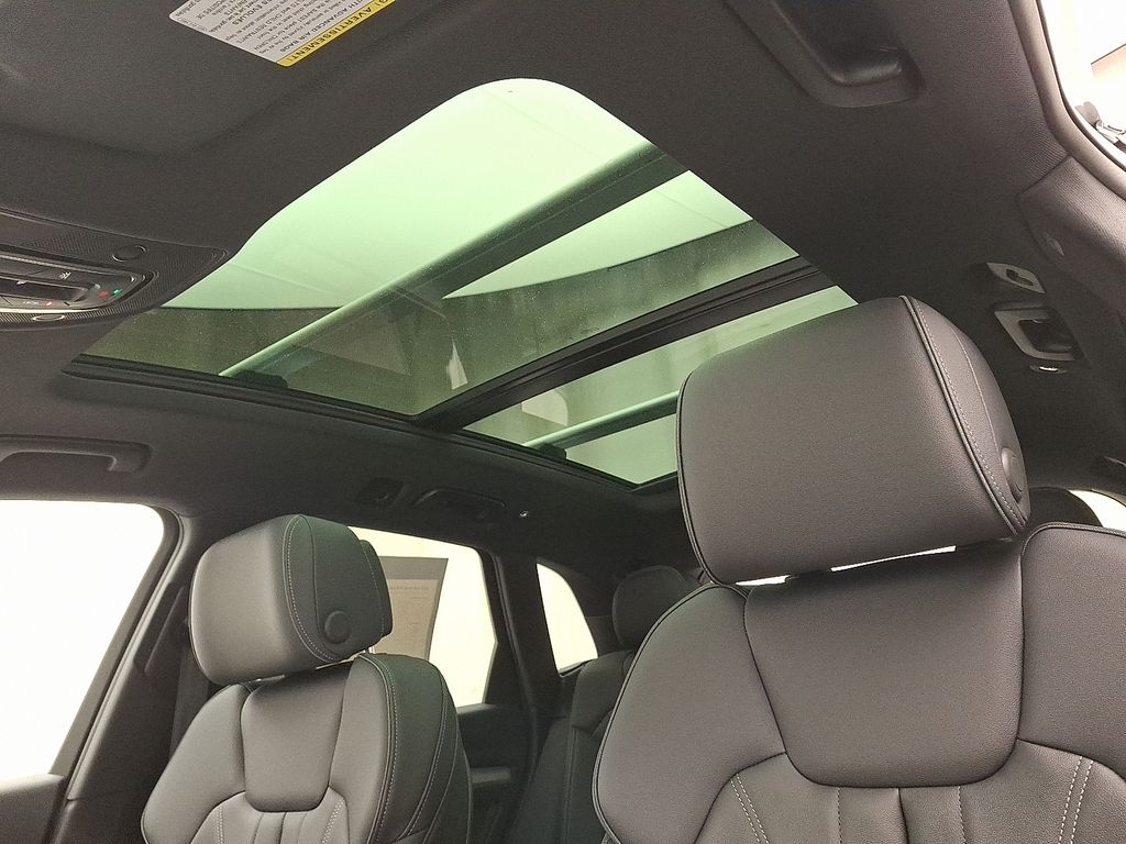 Thumbnail: 2025 Audi Q5 - 14