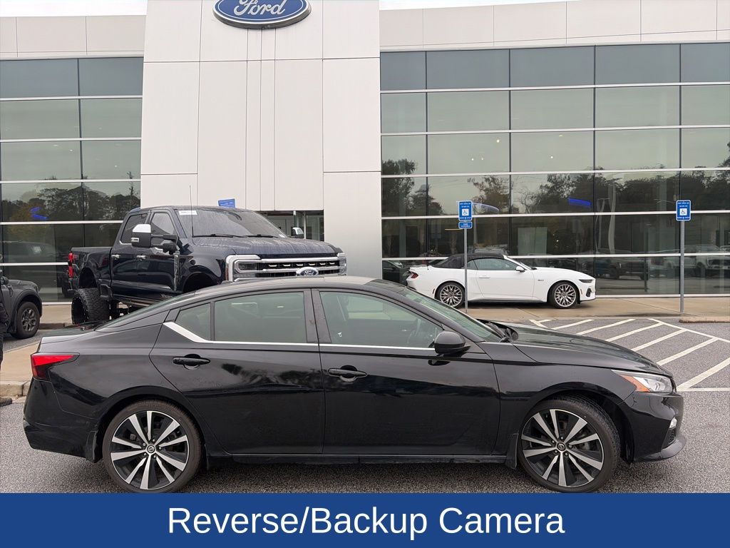 2020 Nissan Altima SR FWD