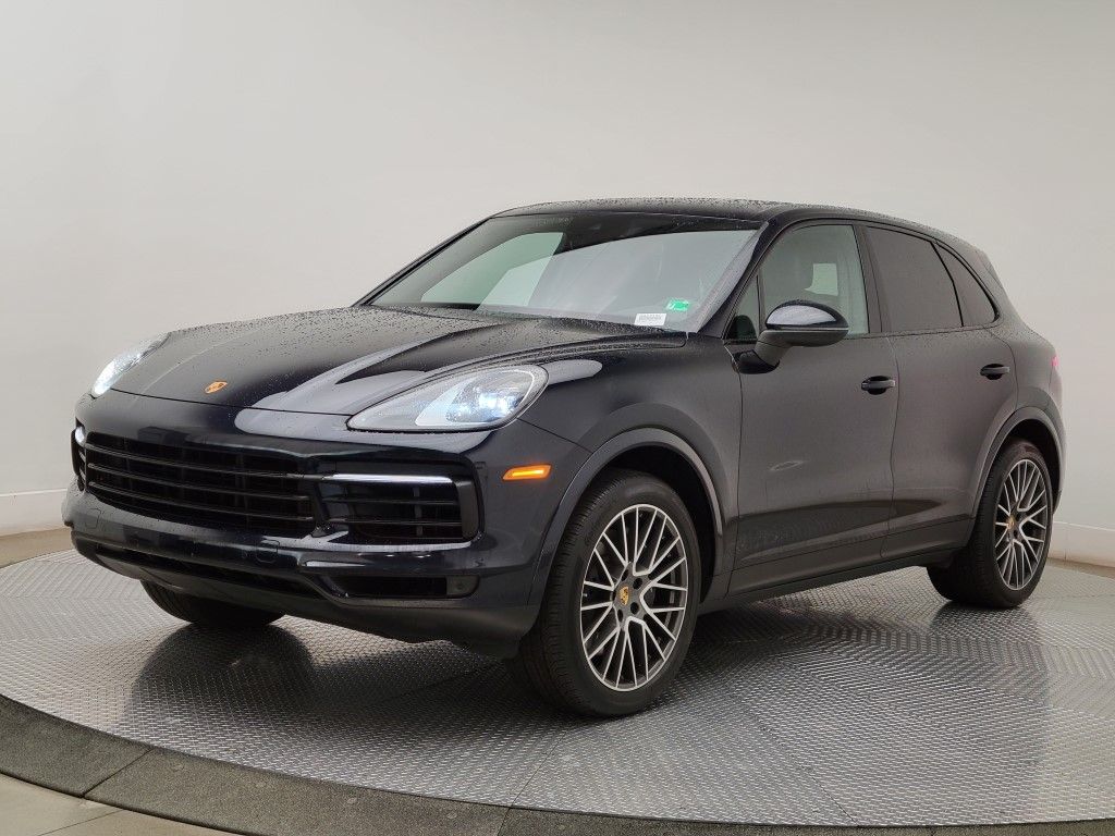 Thumbnail: 2022 Porsche Cayenne - 2