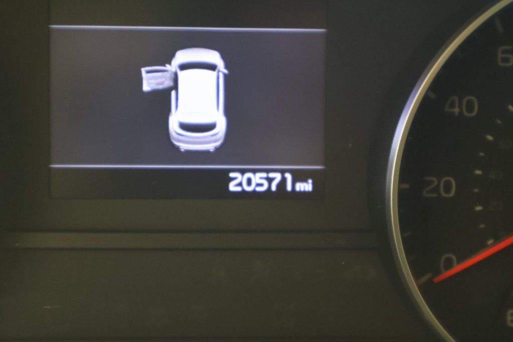 Thumbnail: 2021 Kia Sportage - 17
