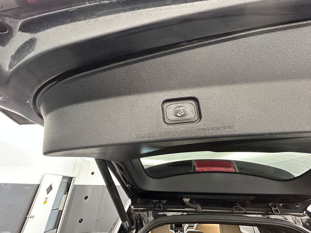 Used 2017 Shadow Black Ford Limited image 42