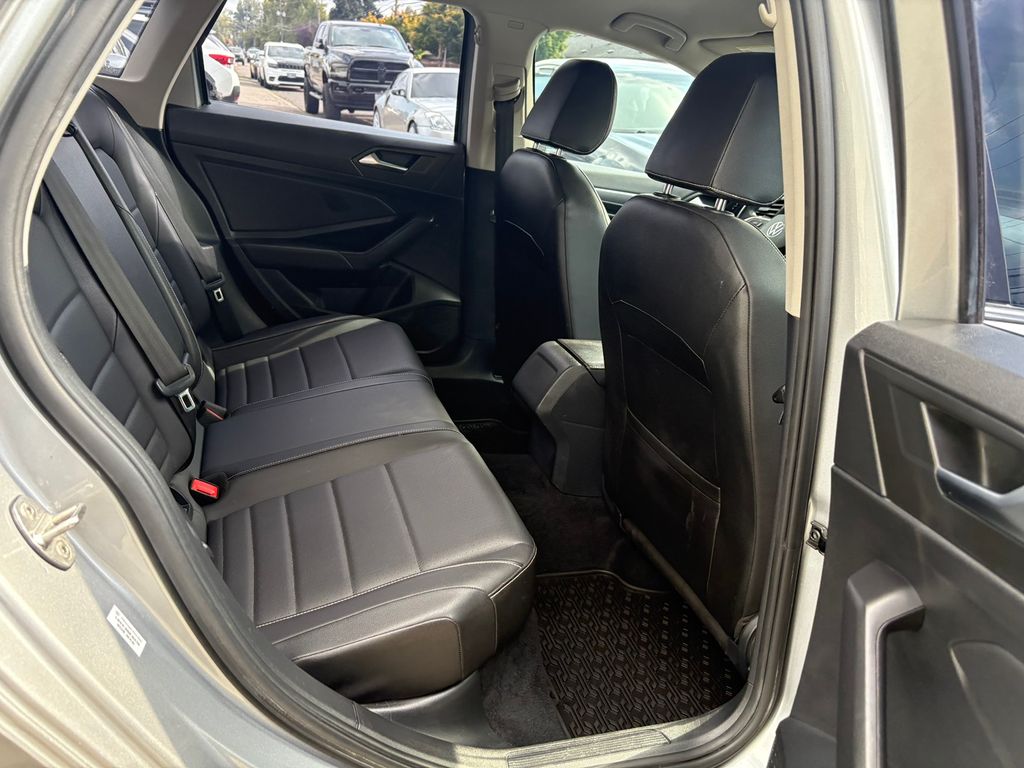 2022 Volkswagen Jetta 1.5T SE