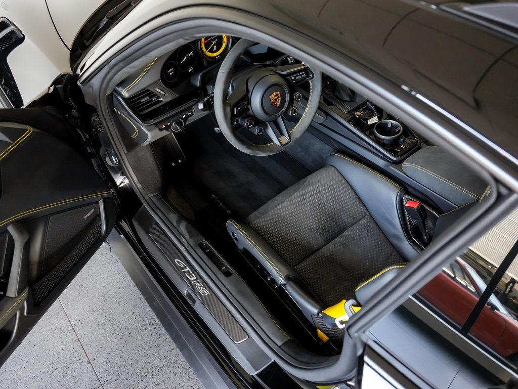 Certified Used 2025  Porsche GT3 RS image 4