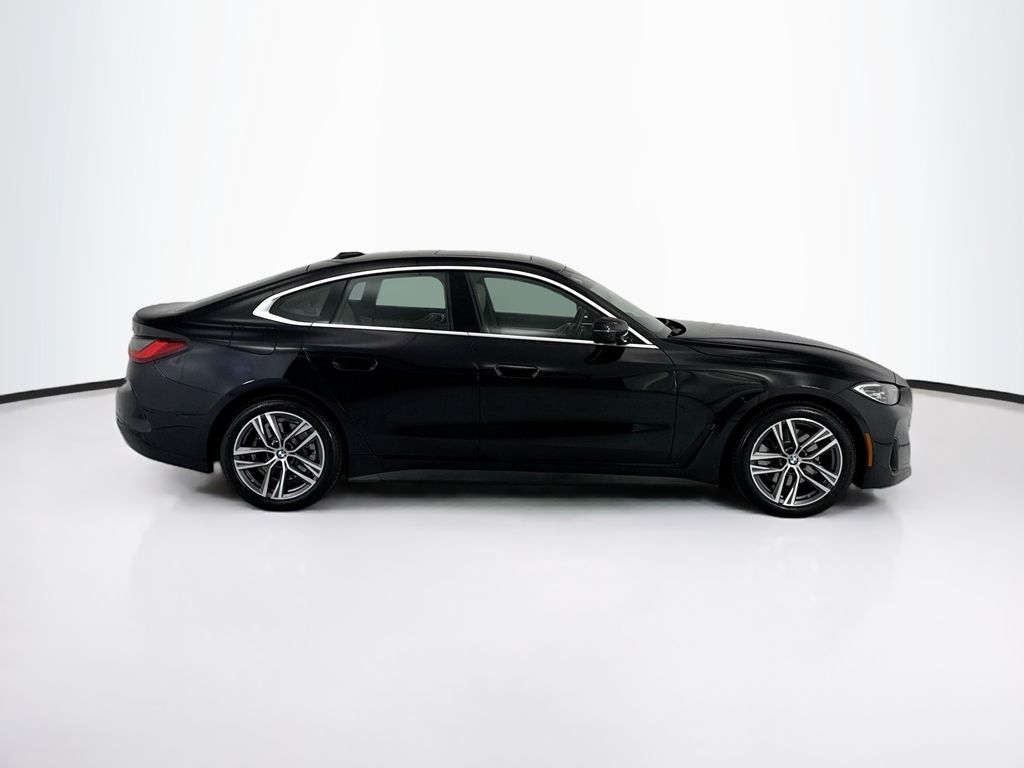 Thumbnail: 2023 BMW 4 Series - 4