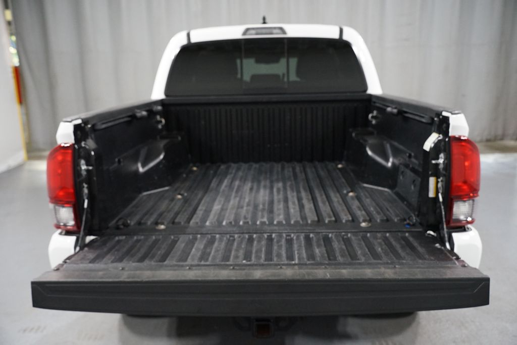 Thumbnail: 2021 Toyota Tacoma - 30