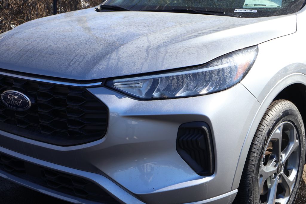 Thumbnail: 2024 Ford Escape - 3