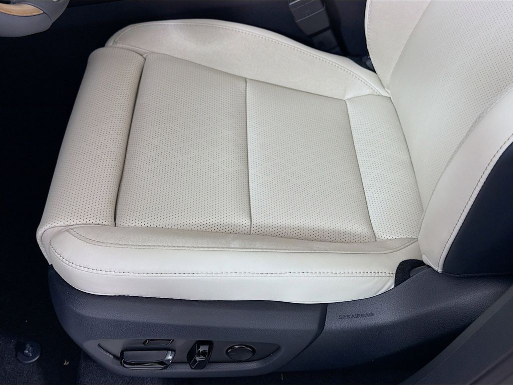 Thumbnail: 2026 Lexus RX - 21