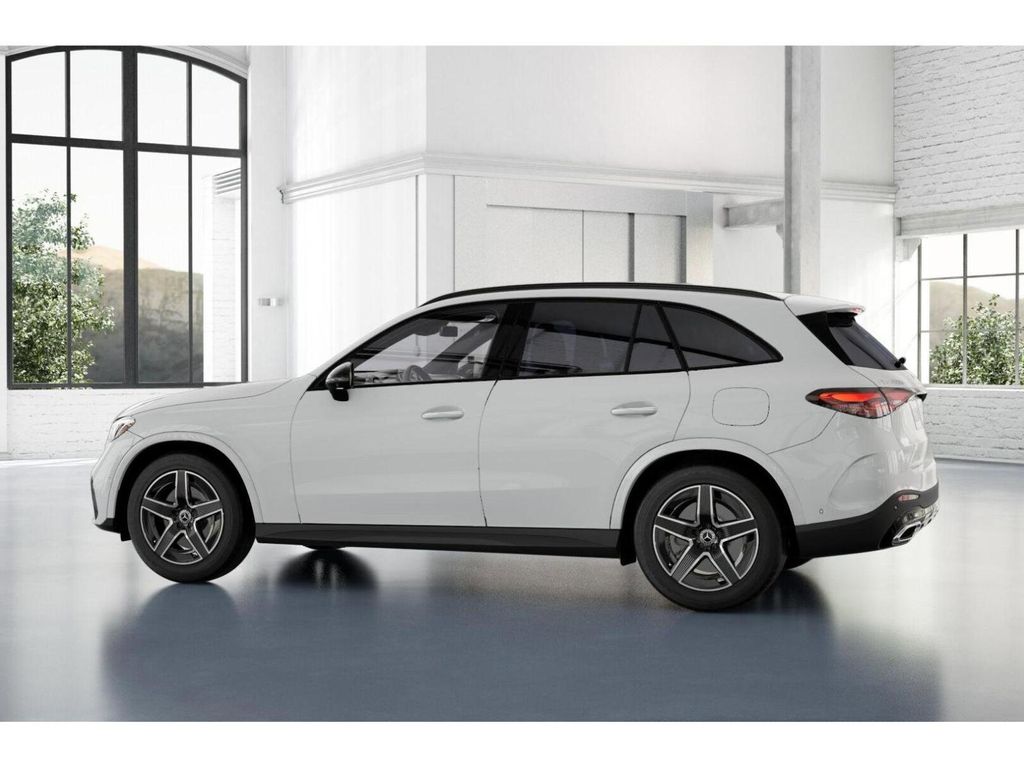 2025 Mercedes-Benz GLC GLC 350 E Hybrid 32