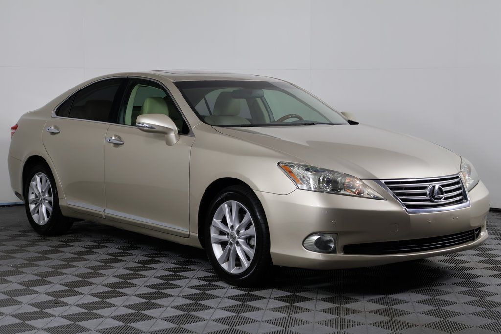 Thumbnail: 2012 Lexus ES - 3