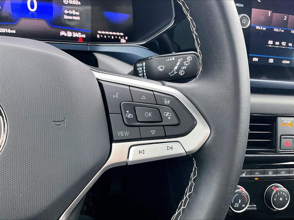 2023 Volkswagen Taos — photo 23