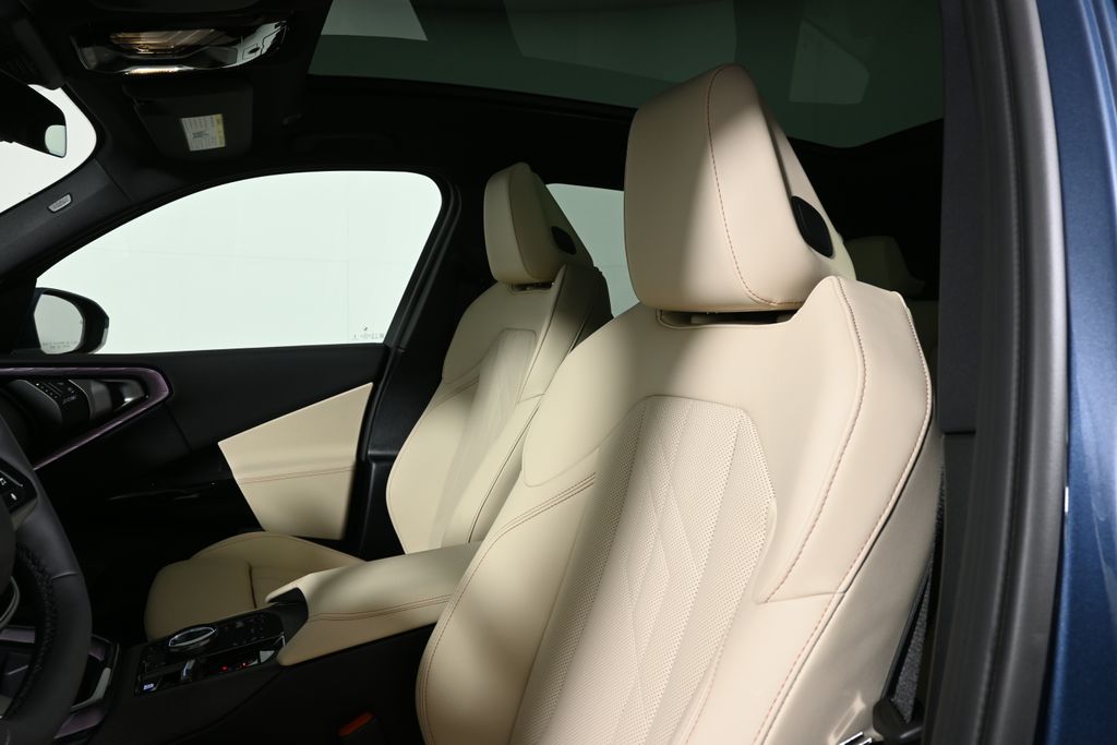 Thumbnail: 2026 BMW X3 - 15