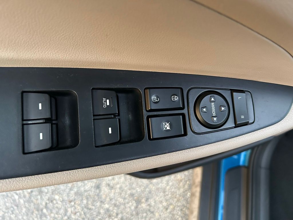 Thumbnail: 2018 Hyundai Tucson - 17