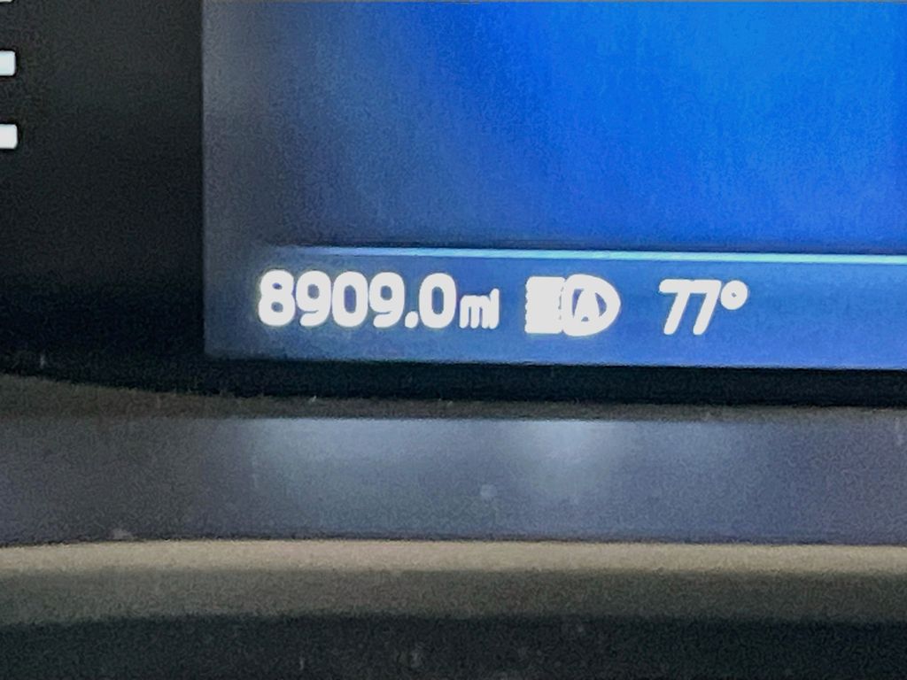 Used 2023 Vapor Blue Ford Active image 12