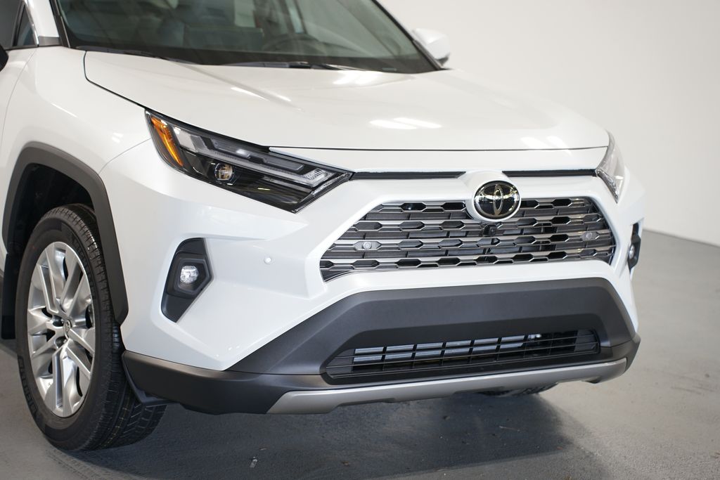 Thumbnail: 2025 Toyota RAV4 - 4