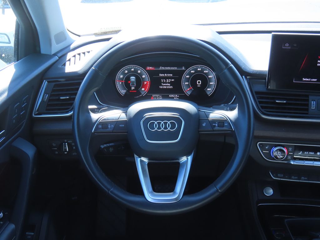 Thumbnail: 2021 Audi Q5 - 6