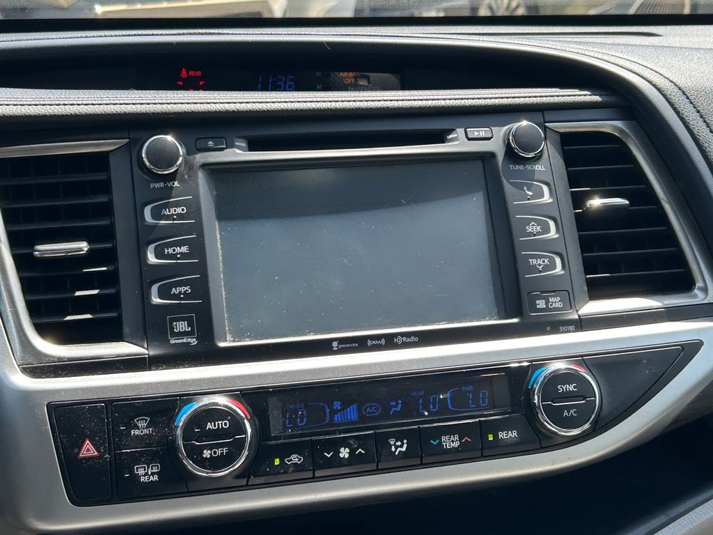 Used 2018 Toyota Highlander SUV