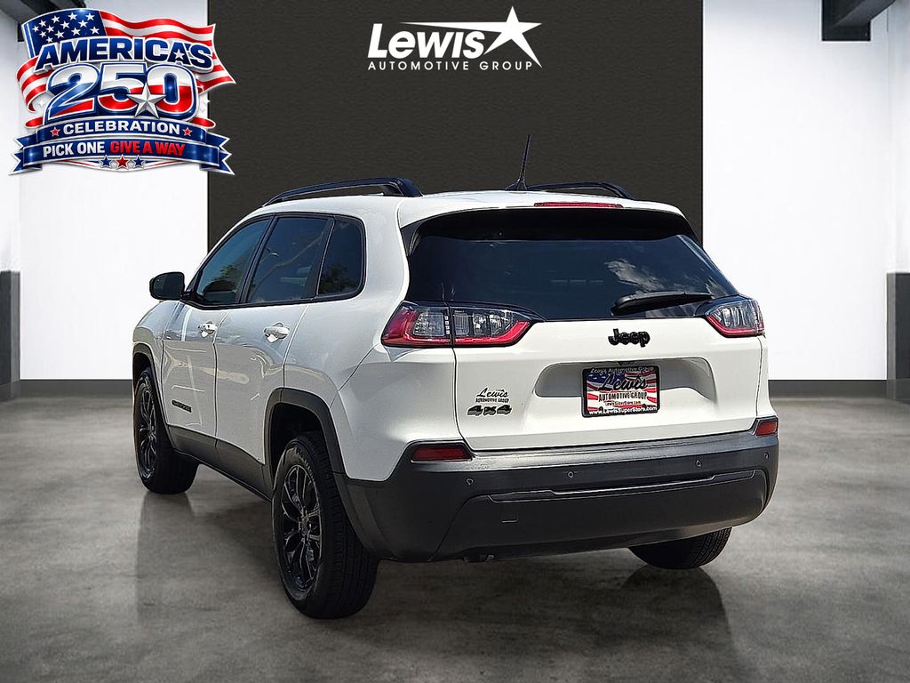 Used 2023 Jeep Cherokee Altitude For Sale in Farmington, AR